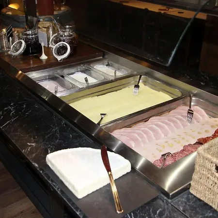 Zodiaque Hotel 3*